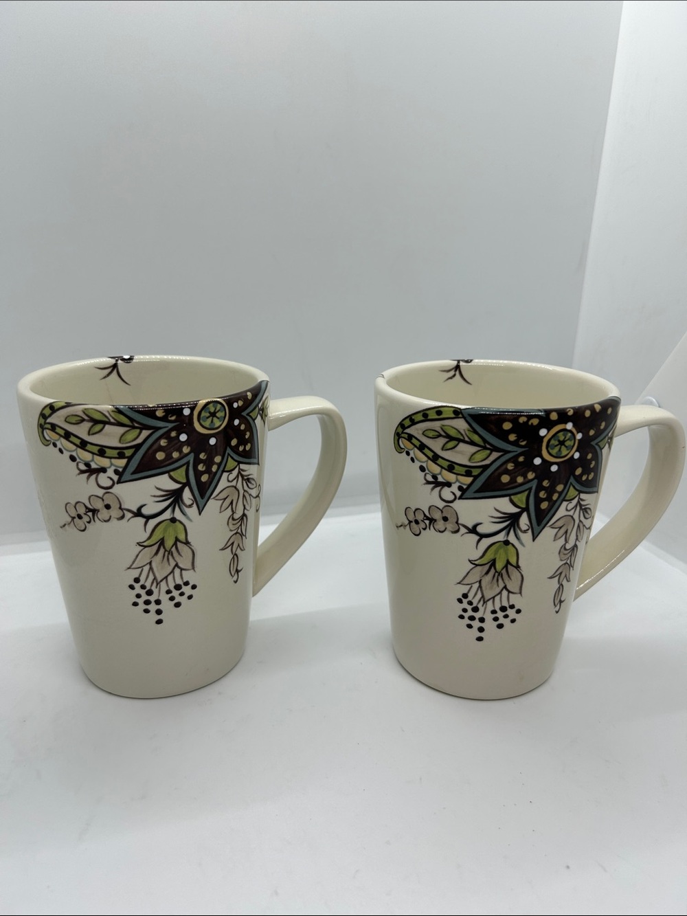 2 Tabletops Gallery Angela Paisley Coffee Cup Mugs Large Beautiful Set Mint